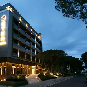 **** Hotel Eter Albanien